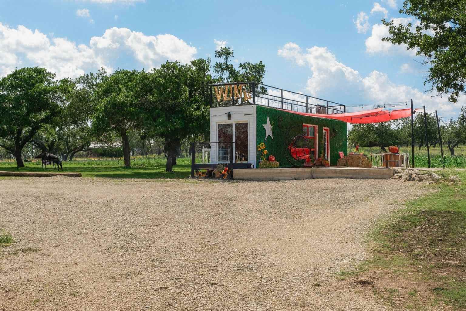 Best Airbnbs to Stay at Near Wineries in Fredericksburg Texas