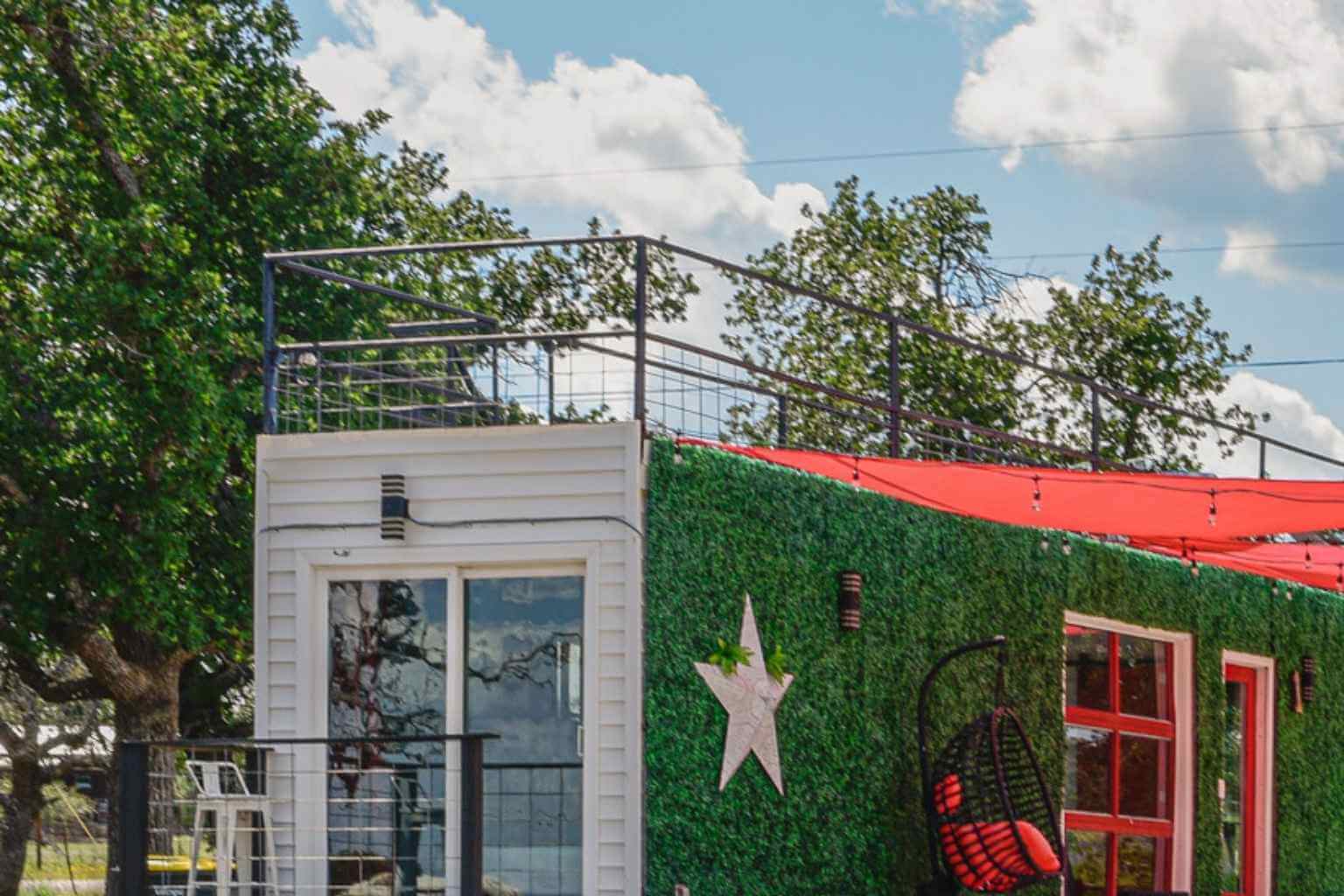 Best BNBs to Stay at for the Fish Fry in Doss Texas