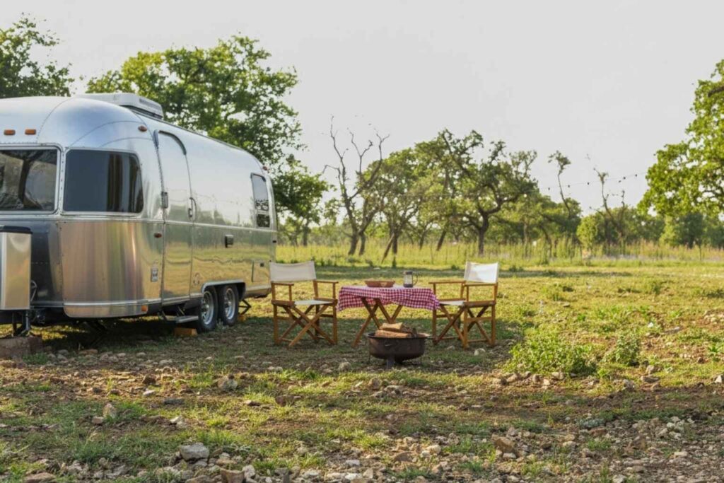 Best Bed And Breakfasts To Stay At With A Camper In Fredericksburg Texas