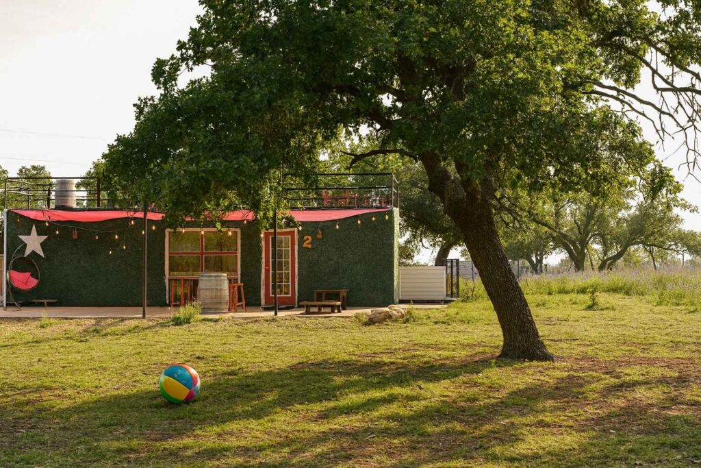 Best Bed And Breakfasts To Stay At With Kids In Fredericksburg Texas