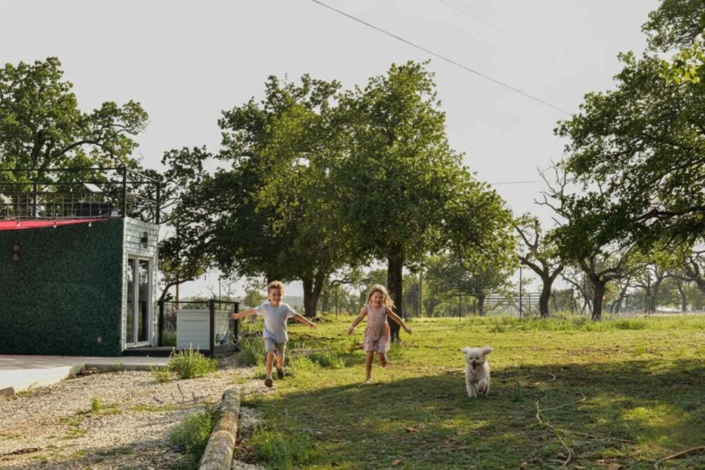 Best Bed And Breakfasts To Stay At With Pets In Fredericksburg Texas