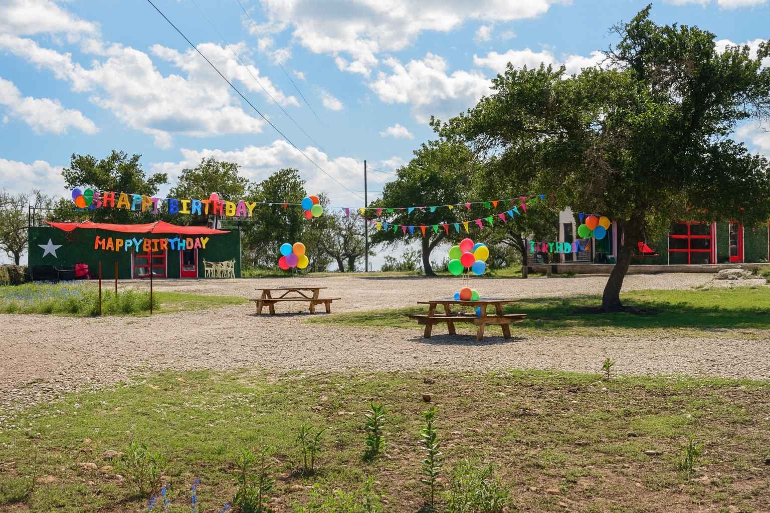 Best Hotels to Stay at for a Birthday in Fredericksburg Texas