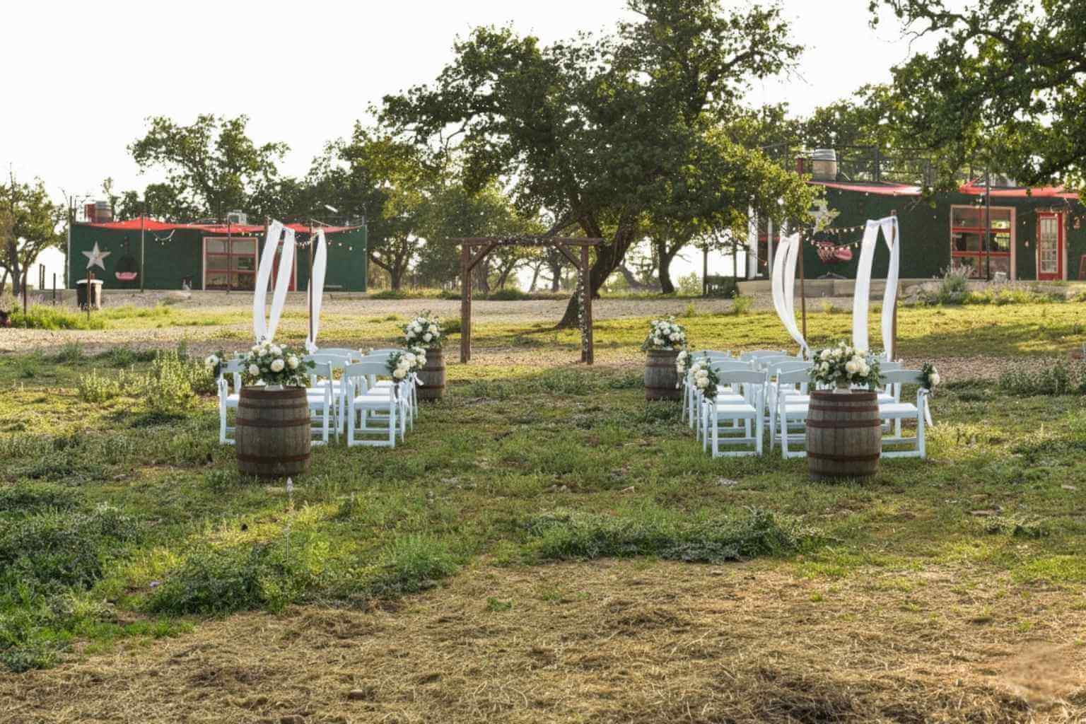 Best Vacation Rentals For Wedding Parties To Stay In Fredericksburg Texas
