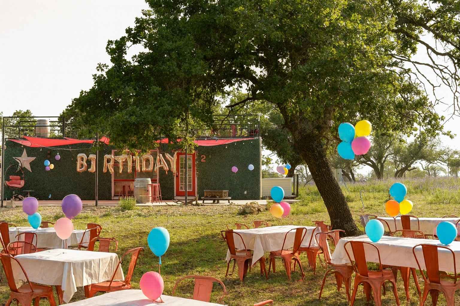 Best Vacation Rentals to Stay at for a Birthday in Fredericksburg Texas