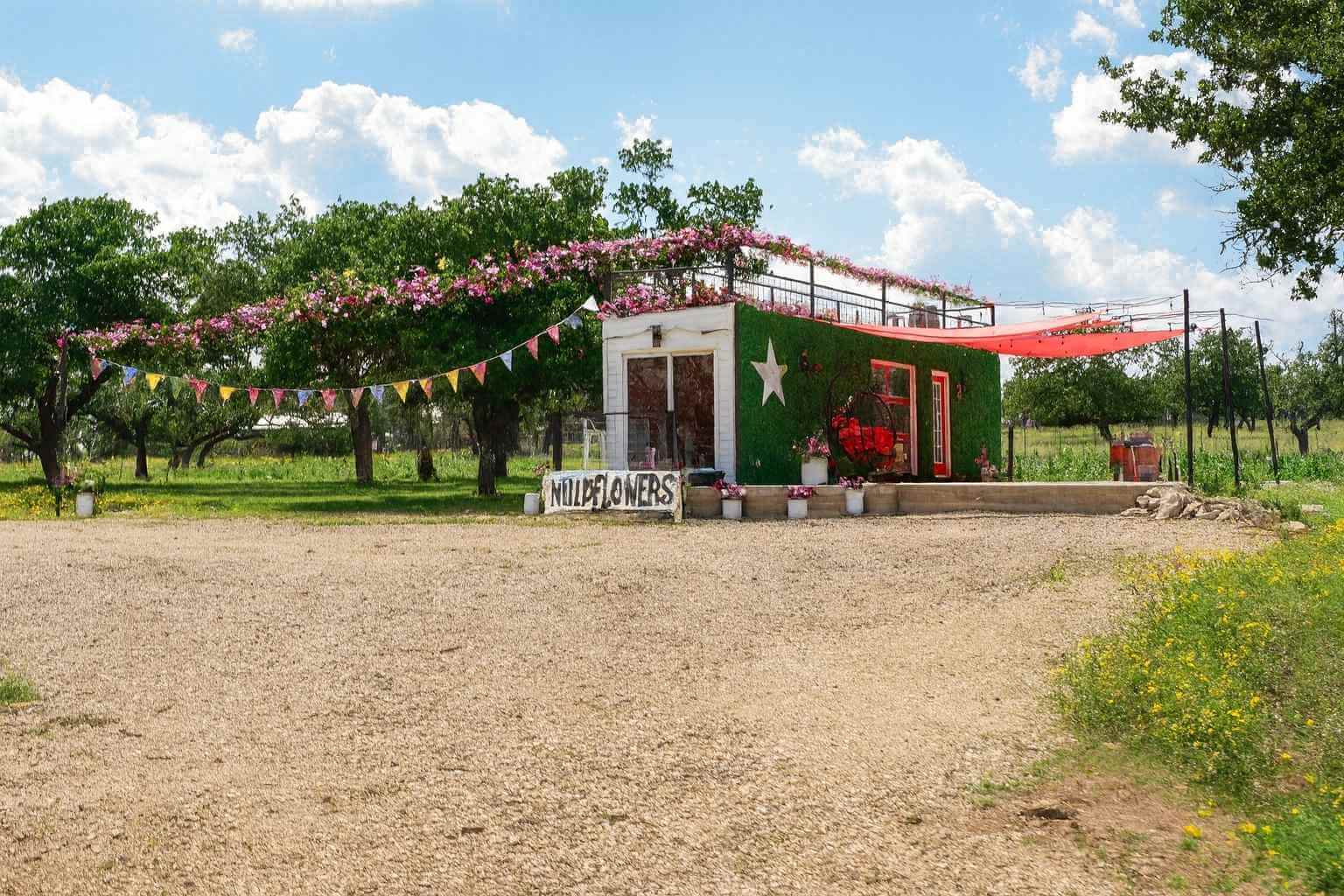 Best Bed And Breakfasts To Stay At For Wildflowers In Fredericksburg Texas Top Bed and Breakfasts to Stay at for Wildflowers in Fredericksburg Tx