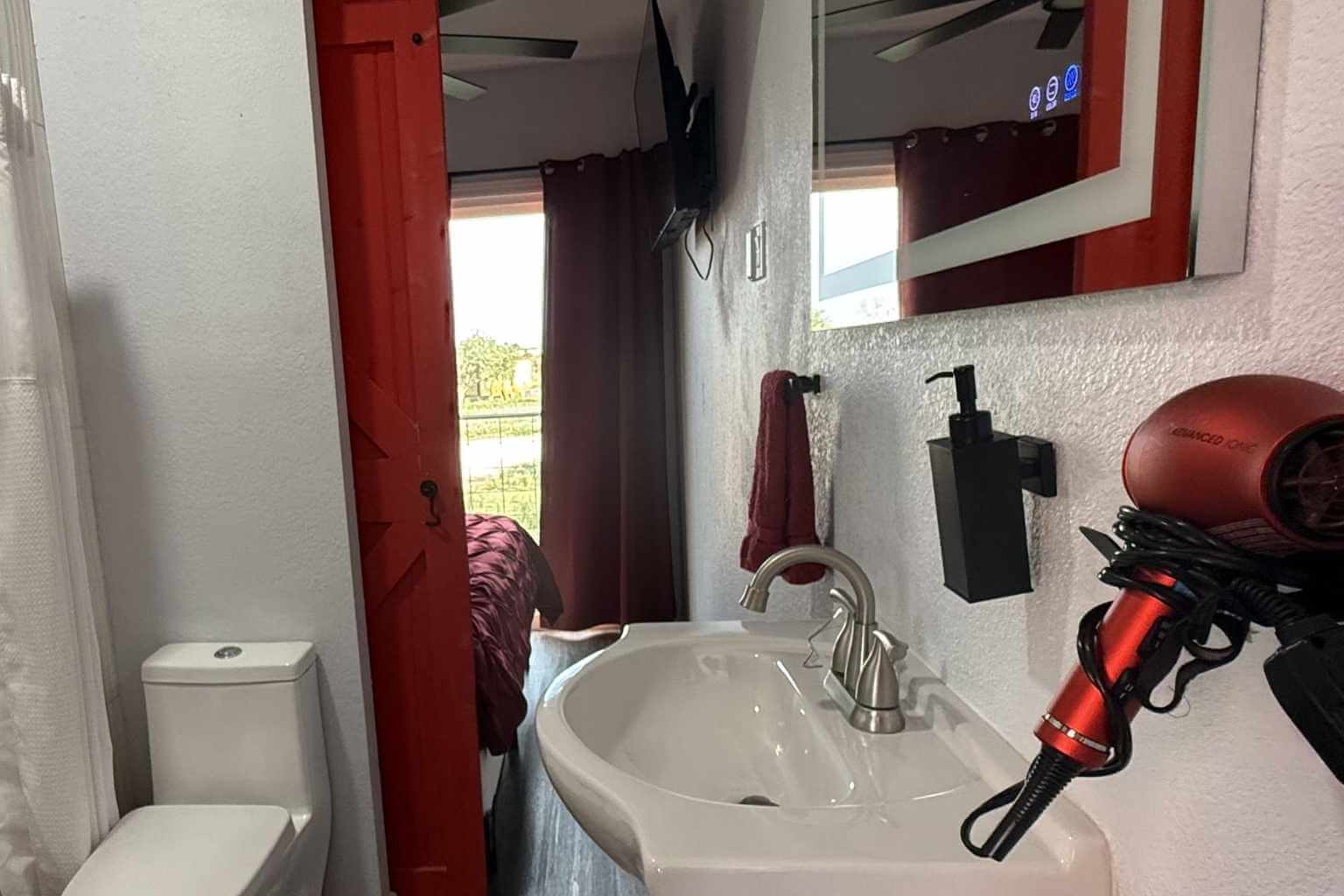 Top Hotels to Stay at with Pets in Fredericksburg Texas