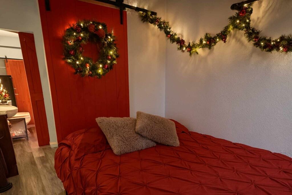 Best Bed And Breakfasts To Stay At For Light The Night Christmas Parade