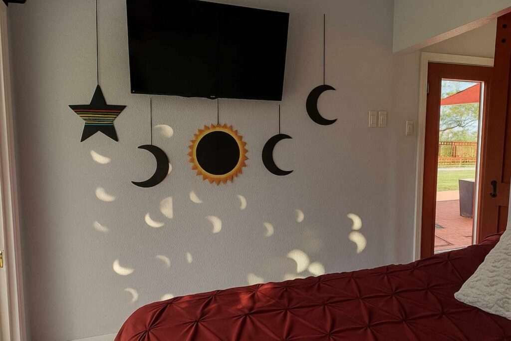 Best Airbnb To Stay At For Eclipse Viewing In Fredericksburg Texas