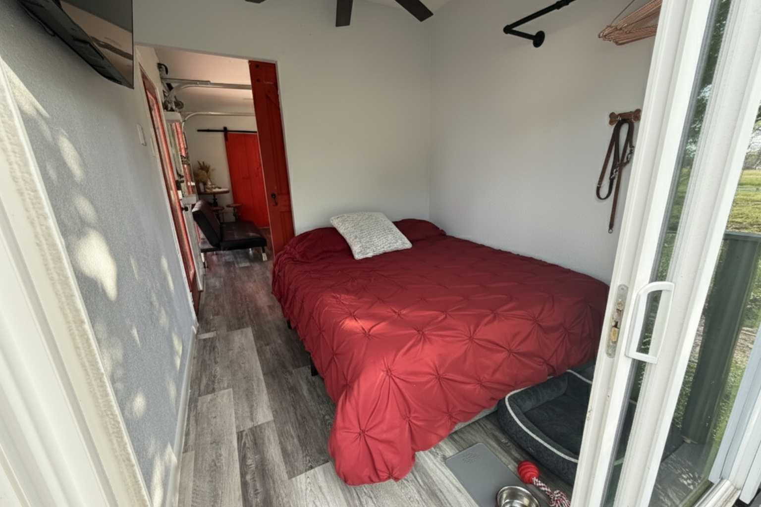 Best Hotels to Stay at for Dogs in Fredericksburg Texas