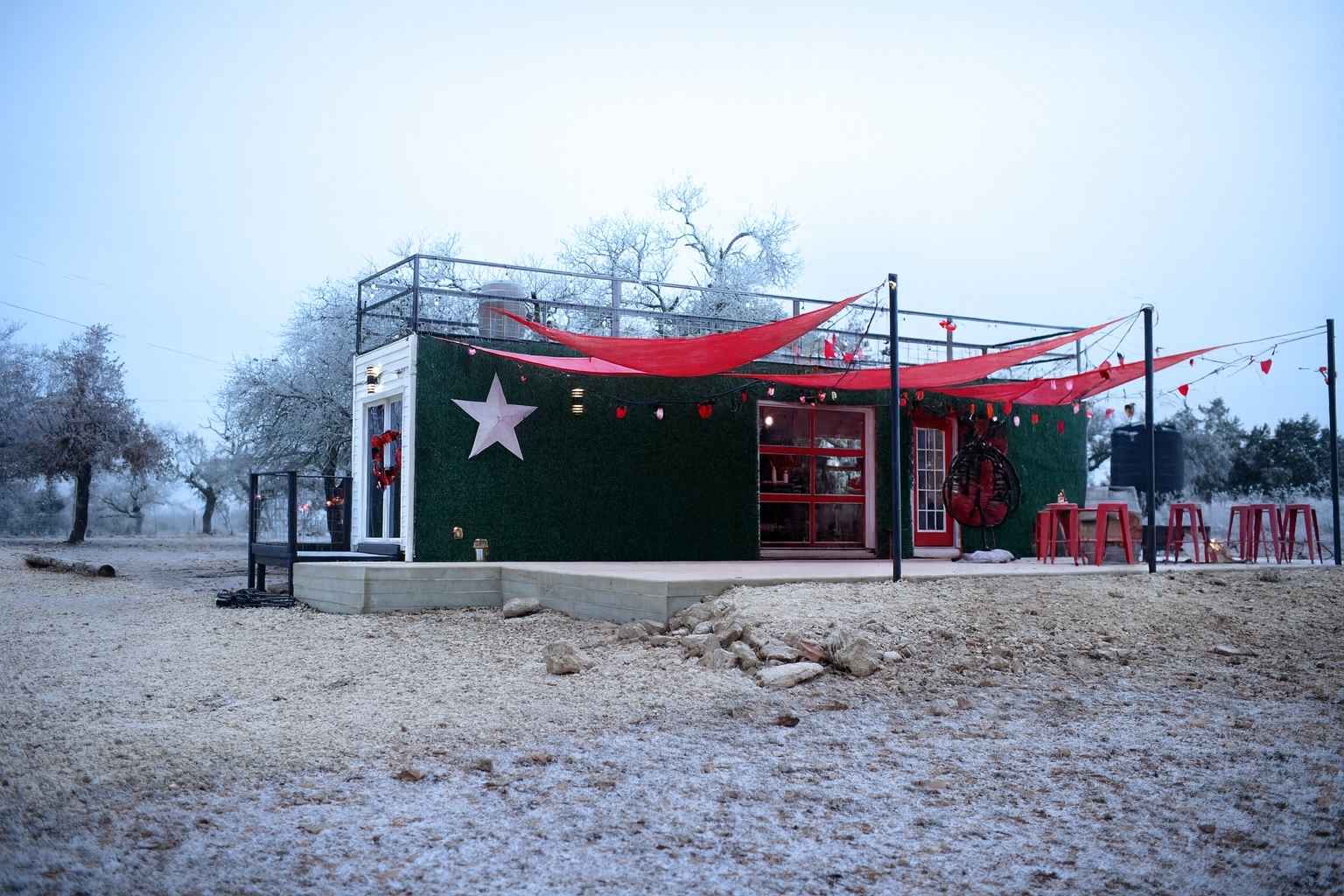 Best Airbnb To Stay At For Luckenbach Texas Hug-in And Valentine Ball Top Airbnbs to Stay at for Luckenbach Texas Hug-In and Valentine Ball