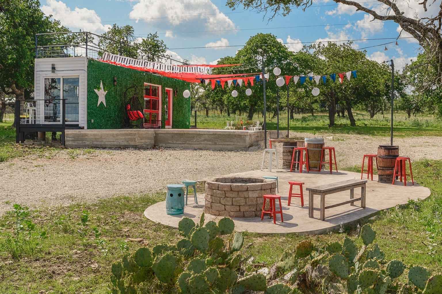 Best Airbnb To Stay At For Fredericksburg Music Club best vacation rentals to stay at for fredericksburg music club