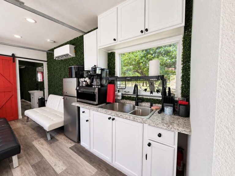 Unit 1 Equipped Kitchen Fredericksburg
