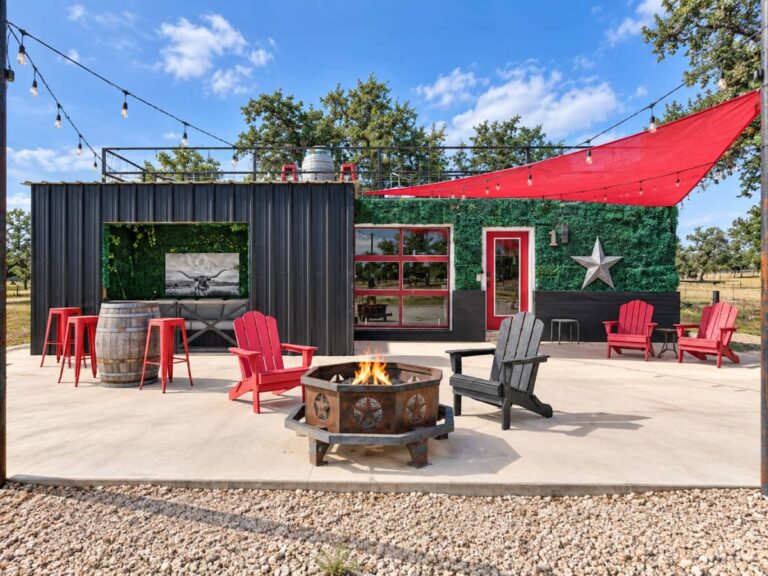 Unit 1 Fredericksburg Bed Breakfast Fire Pit