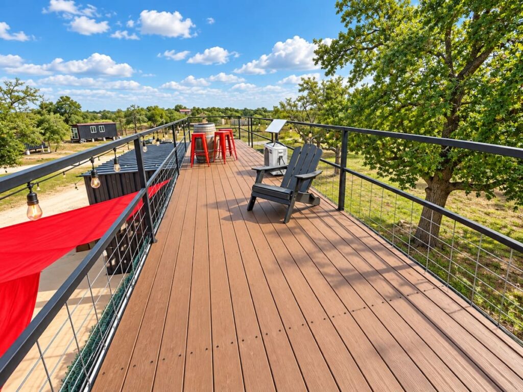 Unit 2 Rooftop Deck Fredericksburg